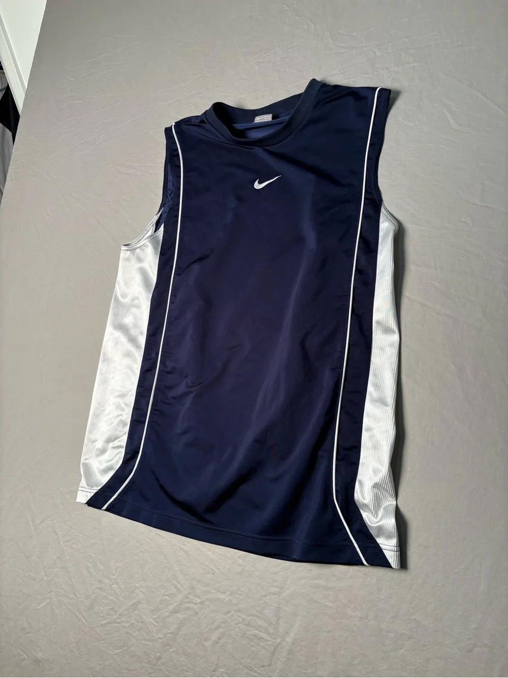 Nike Men’s Navy & White Sleeveless Swim Top